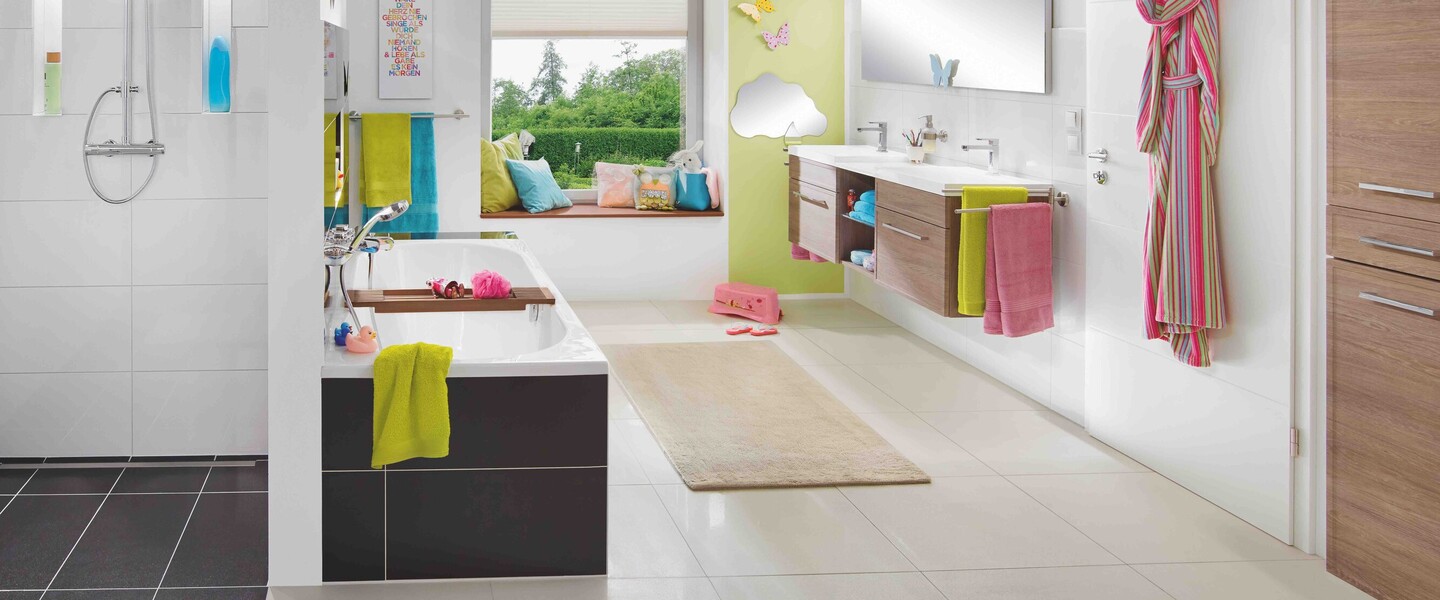 Badezimmer mit frischen Farben
