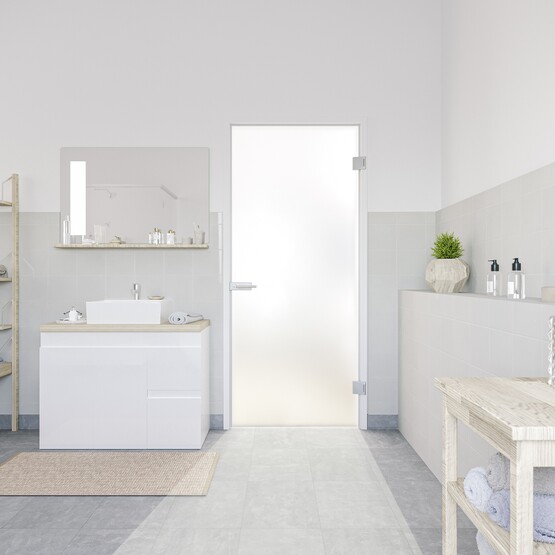 Badezimmer mit Glastür