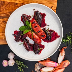 Salsiccia mit Balsamico-Schalotten