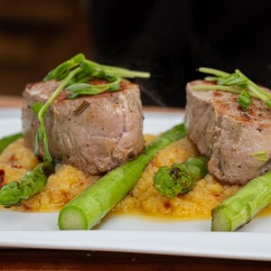 Schweinemedaillons mit Spargel
