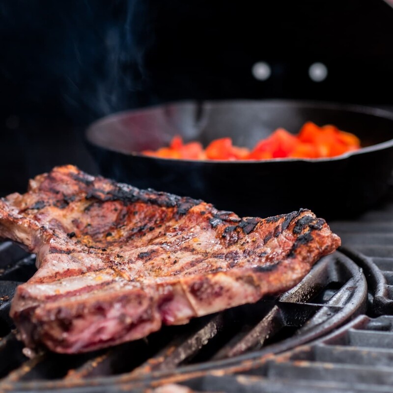 T-Bone Steak und Peperonata