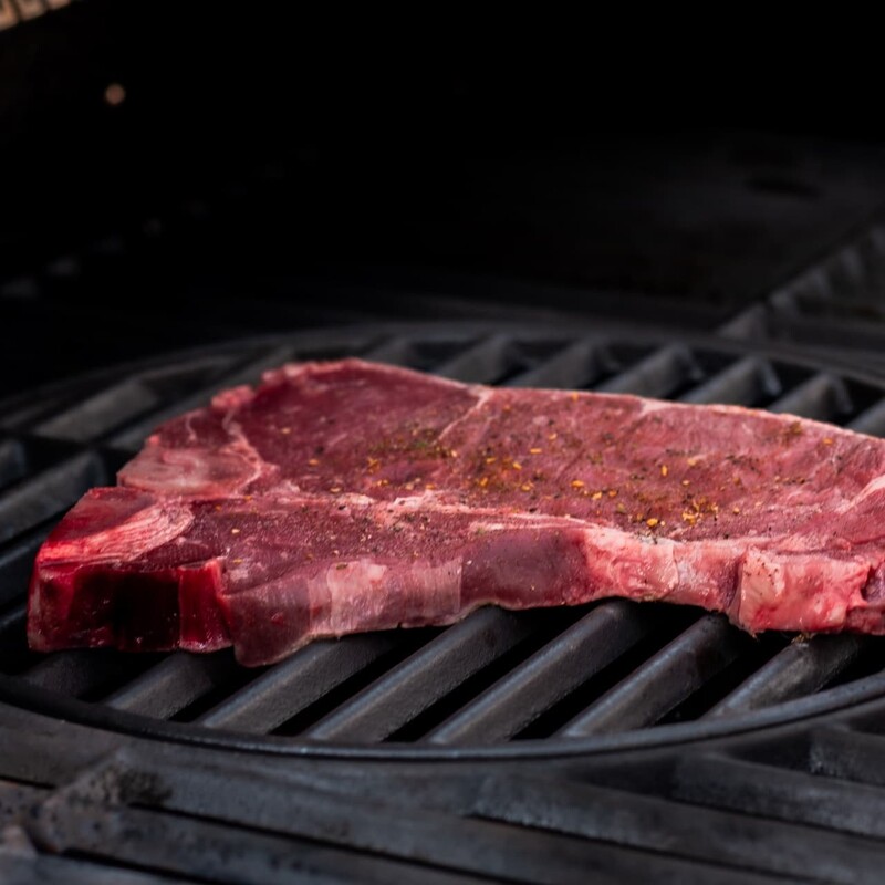 T–Bone Steak auf einem Grill