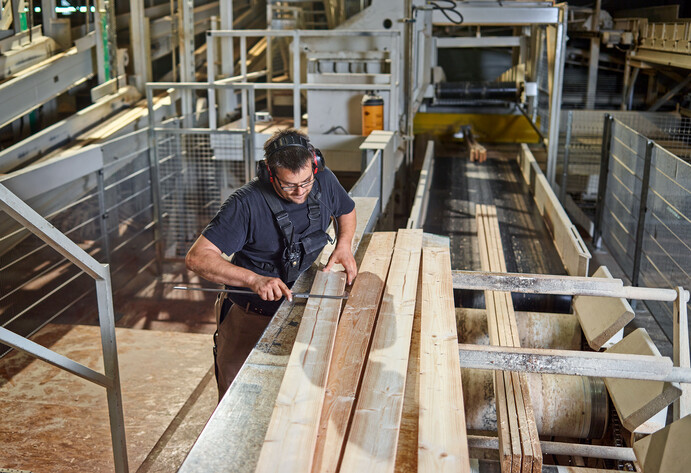 Weiterverarbeitung im Hobelwerk