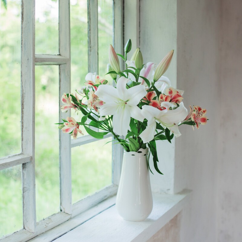 Lilienstrauß in Vase