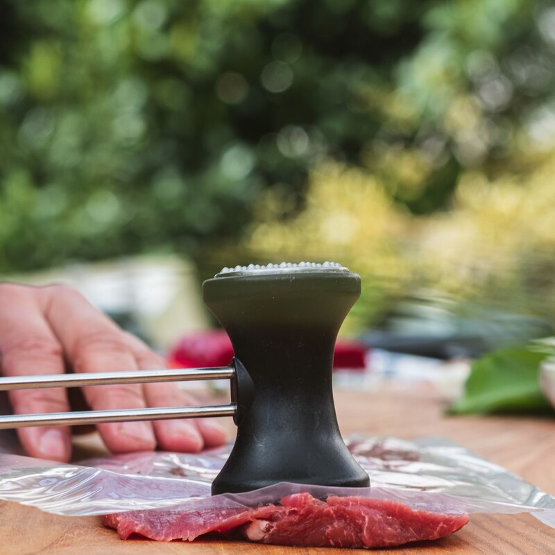 Lammfleisch flach klopfen