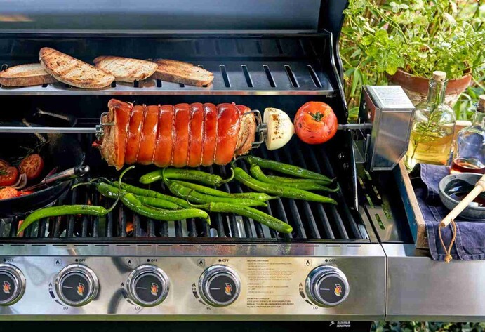 Spießbraten am Grill