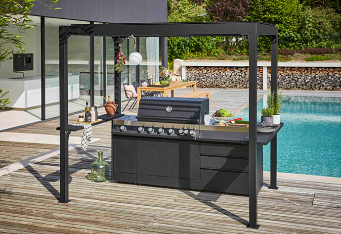 Outdoork&uuml;che im Garten