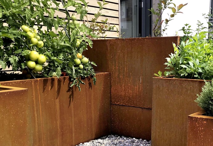 Pflanzgefäße aus Corten-Stahl