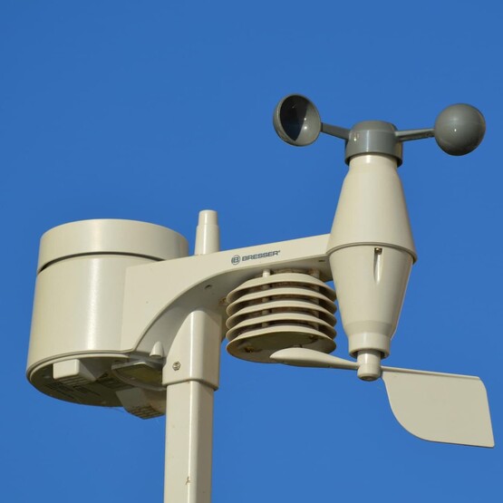 Anemometer