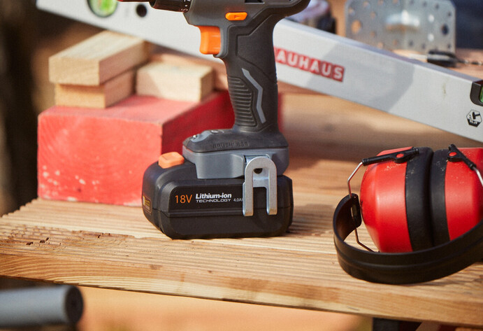 Akkuschrauber und weiteres Werkzeug