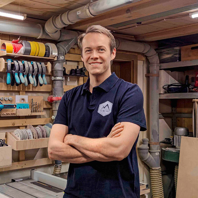 Georg Dietz in Werkstatt