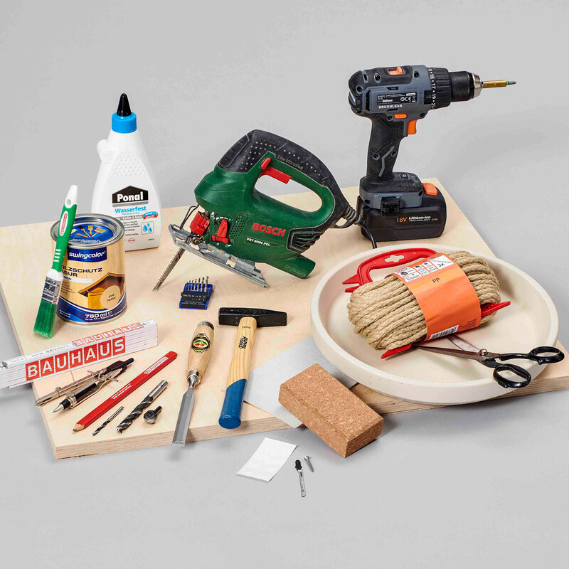 Material und Werkzeug zum Bau