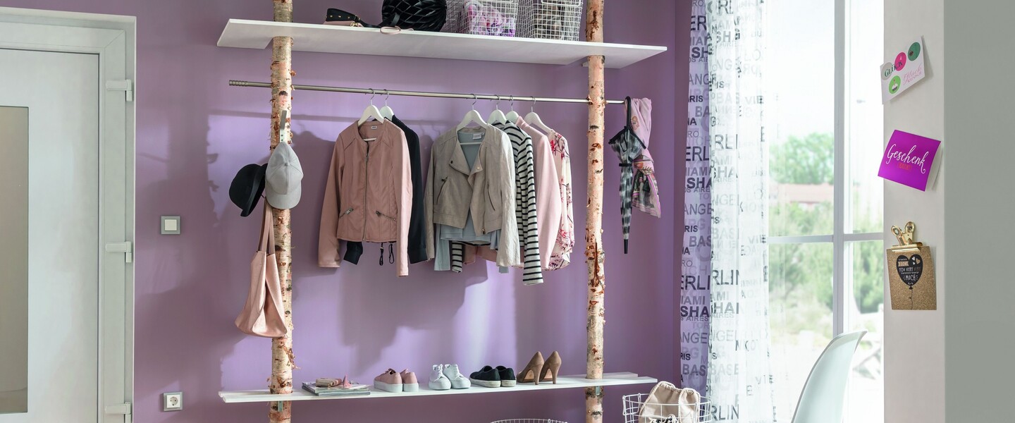 DIY-Garderobe aus Birkenst&auml;mmen