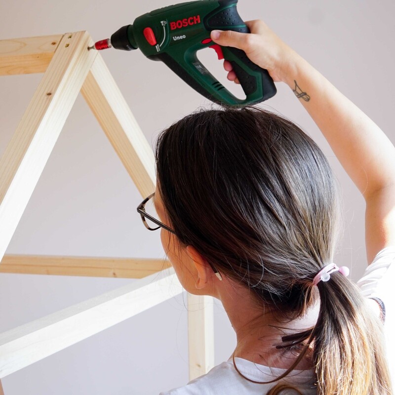 Dachbalken anbringen