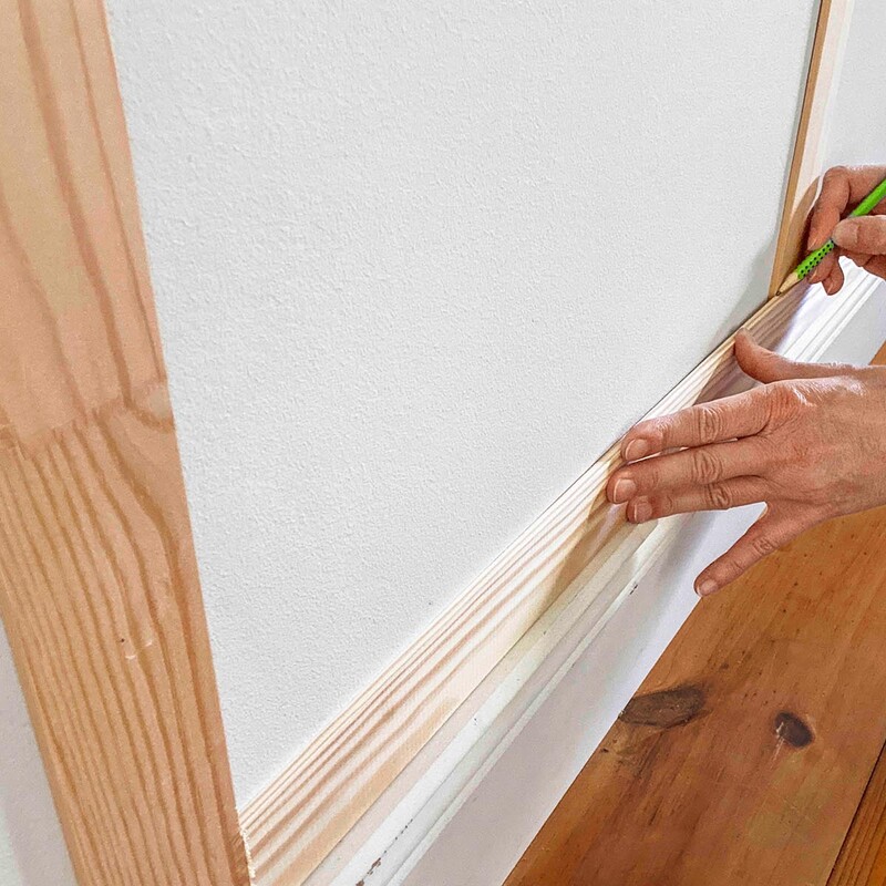Höhe an Wand markieren