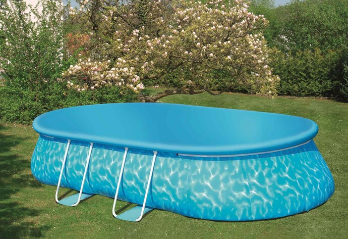 Quickup-Pool im Garten