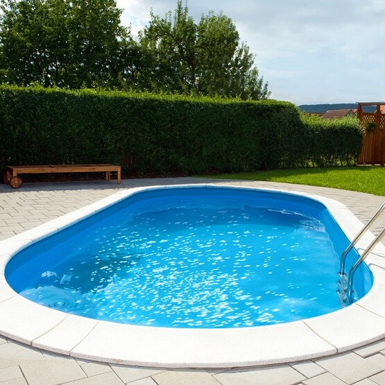 Einbaupool im Garten