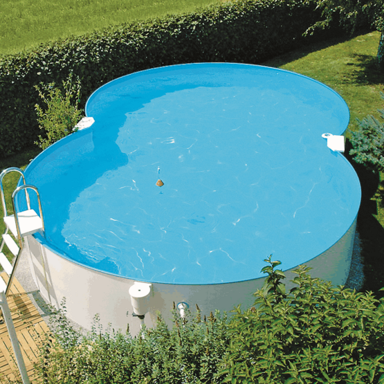 Stahlwandpool im Garten