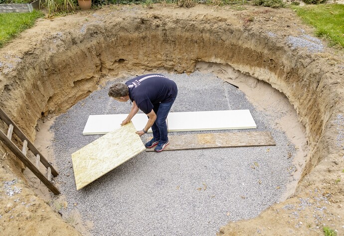 Bodenplatte für Pool bauen