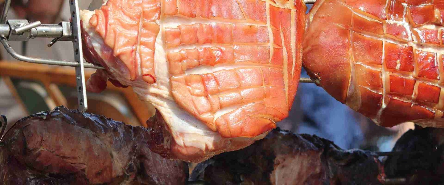 Fleisch am Drehspieß