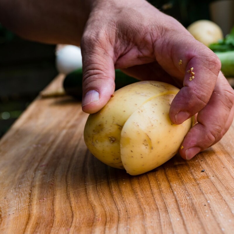 Kartoffeln einschneiden