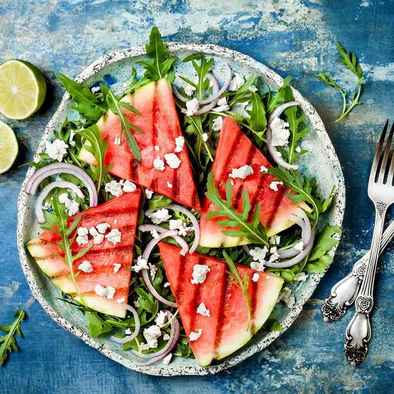 Gegrillte Wassermelone mit Feta Salat