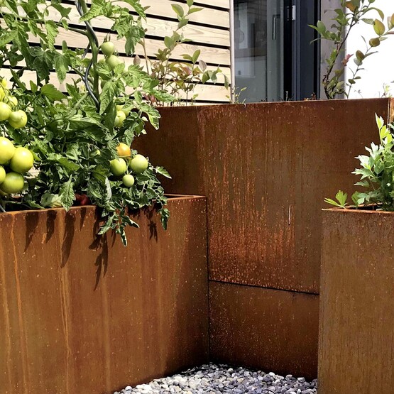 Pflanzgef&auml;&szlig;e aus Corten-Stahl