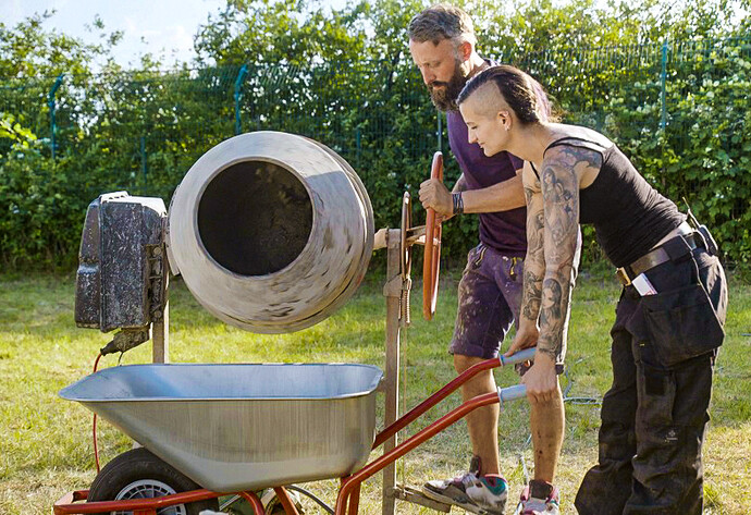 DIY: Gartenhus aufbauen - Fundament für ein Gartenhaus muss gelegt werden