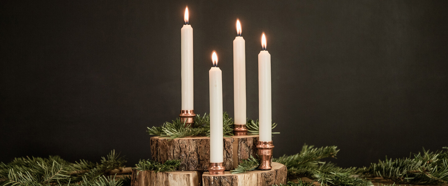 Adventskranz aus Baumscheiben