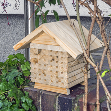 Nisthilfe f&uuml;r Mauerbienen