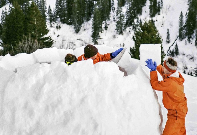 Iglu wird geschlossen