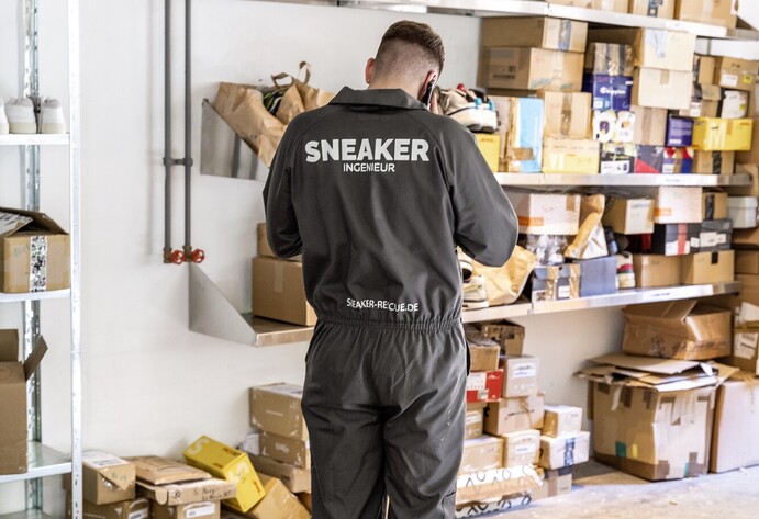 In der Wekstatt von Sneaker Rescue