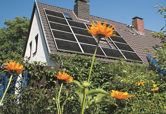 Solaranlage auf Teil eines Hausdachs